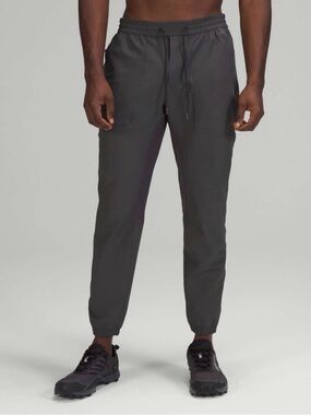 Lululemon Mens License to Train Jogger ~ M